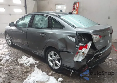 2014 Ford Focus Se z USA, uszkodzony, nr VIN 1FADP3F25EL228319